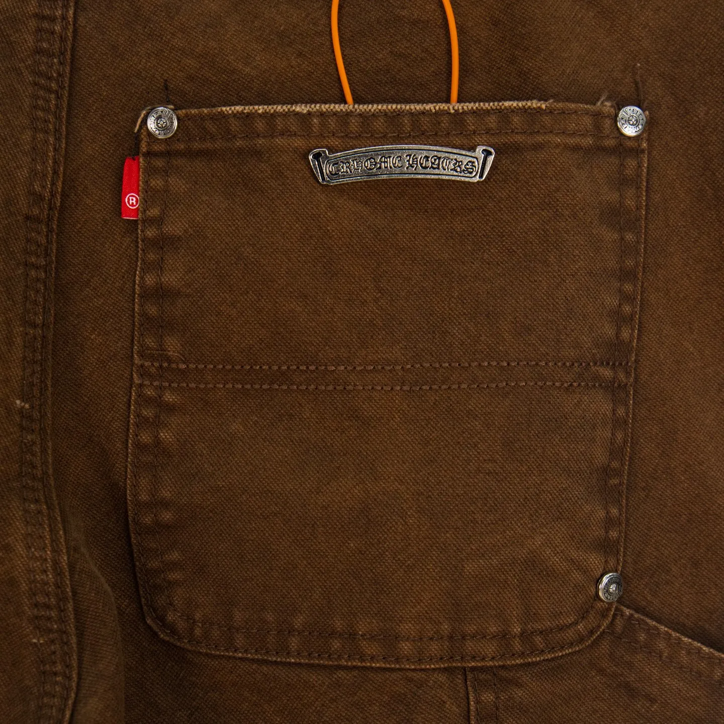 P290 Chrome Hearts Chrome Hearts Brown Logging Orange Multi-leather Jeans Multi-leather standard workwear jeans and jeans need to be washed and then disassembled and hand-stitched with sheepskin cross leather and then spliced to complete. The whole process is too complicated to describe. About Chrome Hearts This is an extremely luxurious fashion brand that can also be called the nobility of the high street. It has always been an exclusive brand for some hipsters or the second generation of rich people. Compared with ordinary high streets, it is more luxurious and noble. Compared with luxury brands, it is more fashionable and individual. It has always been a brand that I have a special liking for. Style number: 1787# Color: Brown Size: 28 30 32 34 36
